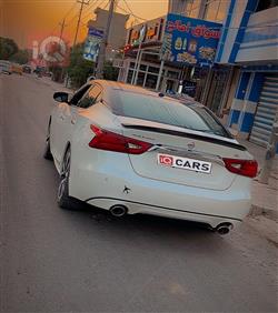 Nissan Maxima